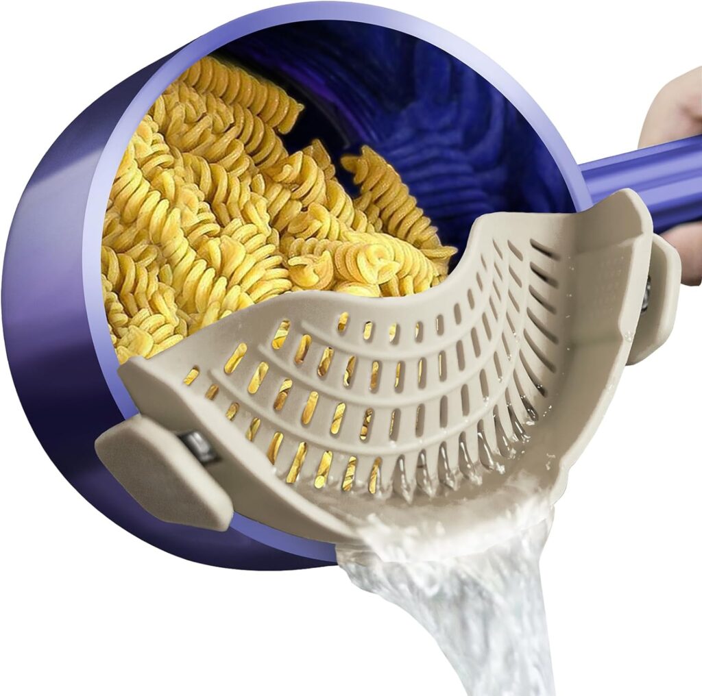 AUOON Clip On Strainer Silicone for All Pots and Pans, Pasta Strainer Clip on Food Strainer for Meat Vegetables Fruit Silicone Kitchen Colander