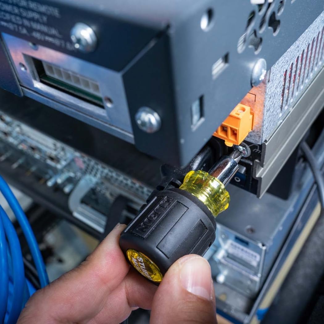Klein Tools 32561 Multi-Bit Screwdriver — A Handy Tool - Image 3